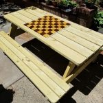 picnic table